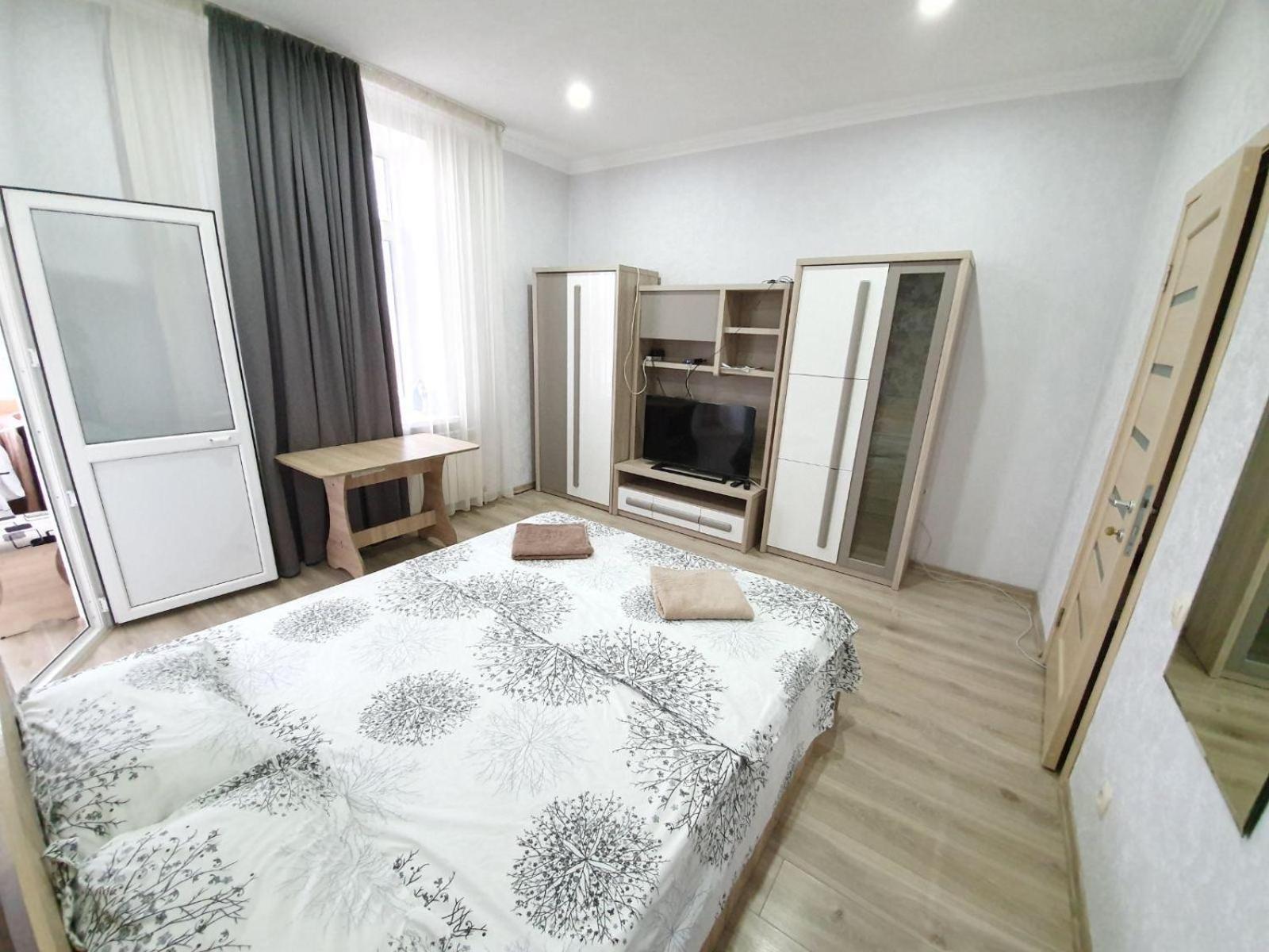 Tourist Home At Stefan Cel Mare With 2 Rooms Chisinau Luaran gambar
